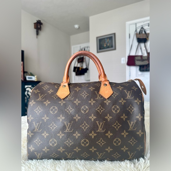 Louis Vuitton Handbags - Louis Vuitton Monogram Speedy 30